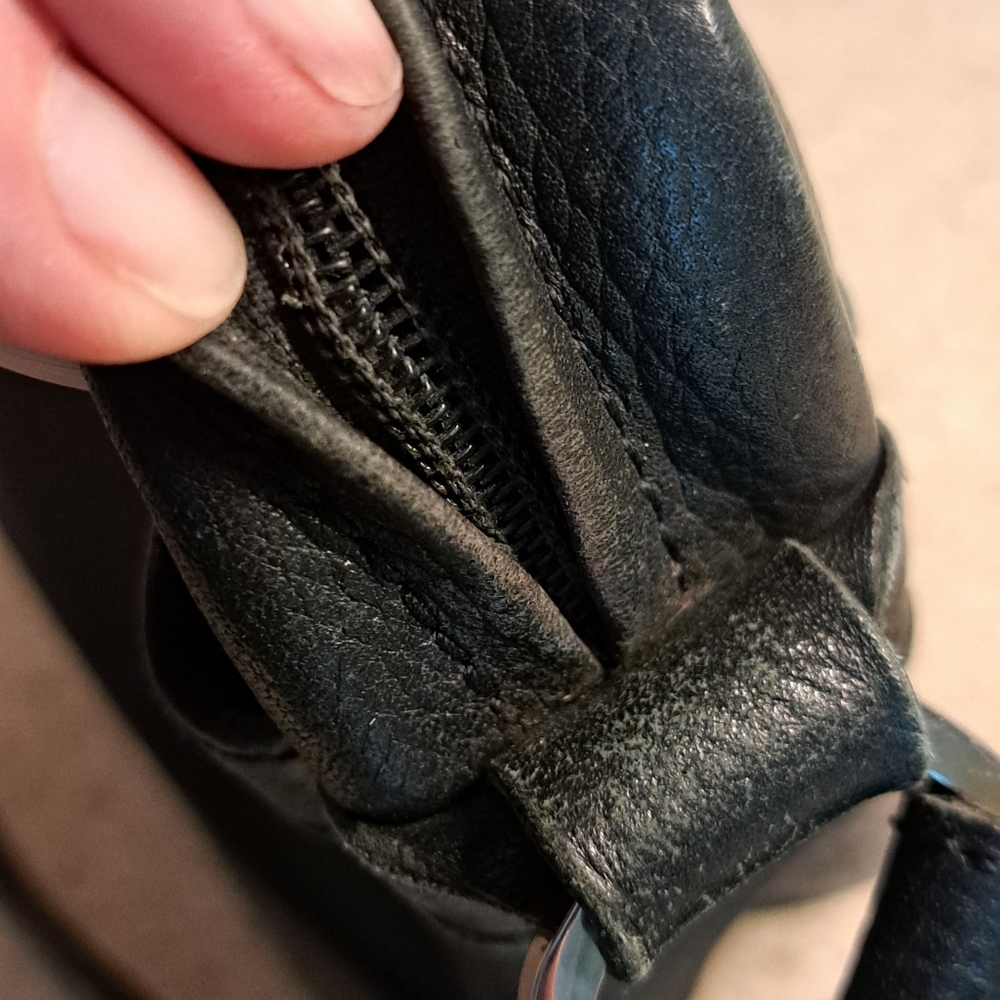 Vintage Longchamp Crossbody Bag - Picture 15 of 15